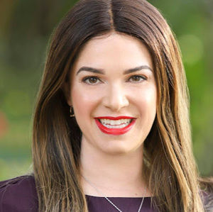 Meet your Posher, Estee